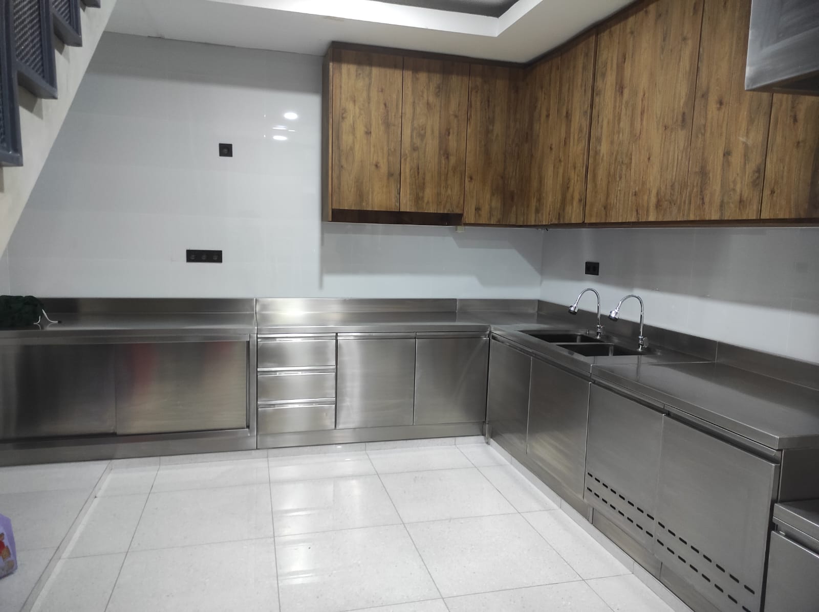 Cabinet stainless kitchen set